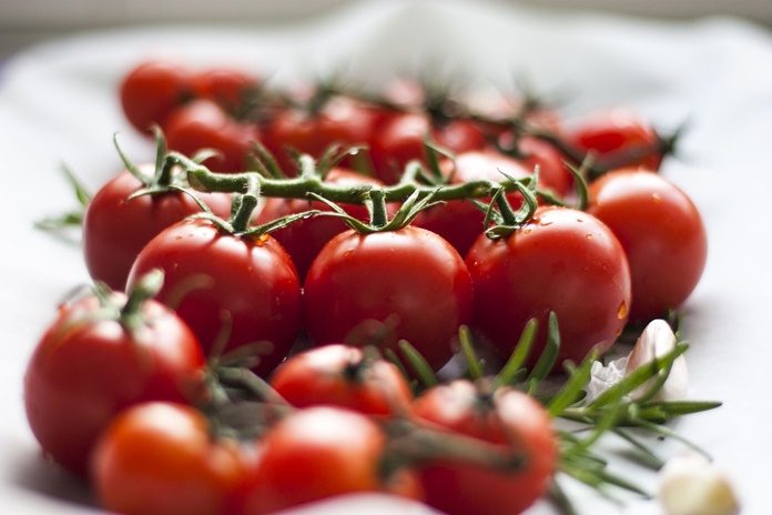 Pomidorų šventė įsibėgėja: 3 idėjos, ką gaminti iš gausaus derliaus