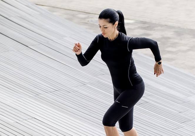 Bėgikė ir dietologė primena pagrindines taisykles bėgiojant per karščius