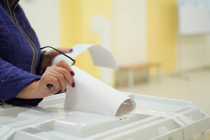 VRK jau gavo dviejų partijų prašymus registruotis prezidento rinkimų kampanijai